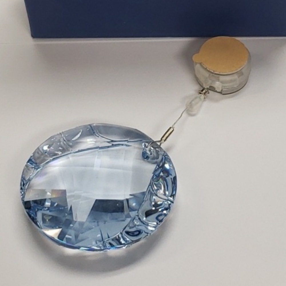 Swarovski Crystal blue Retractable Window Suncatcher Limited Edition ornament - Picture 6 of 9